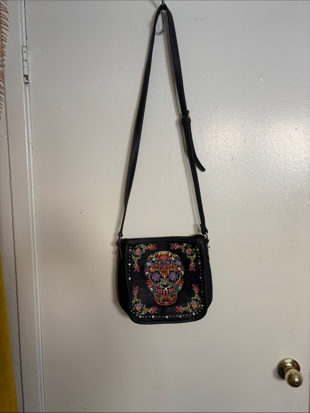 Montana West Black Embroidered Sugar Skull Crossbody Bag